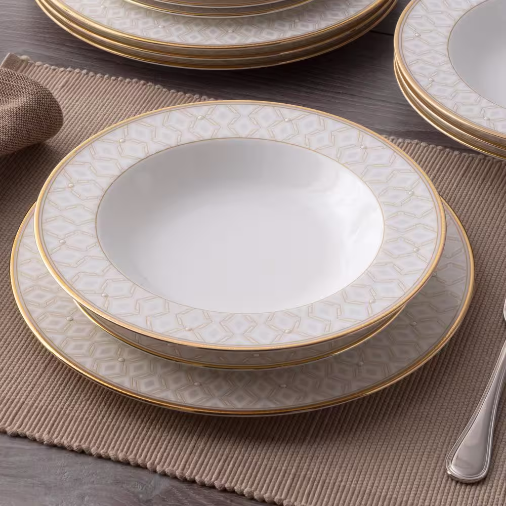 Noritake Noble Pearl White Bone China 12-Piece Dinnerware Set, Service For 4