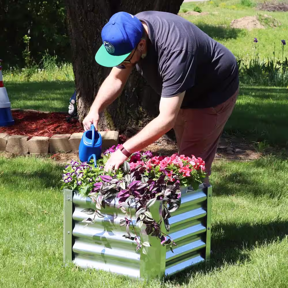 Sunnydaze Decor 22 in. Raised Galvanized Steel Garden Bed Square