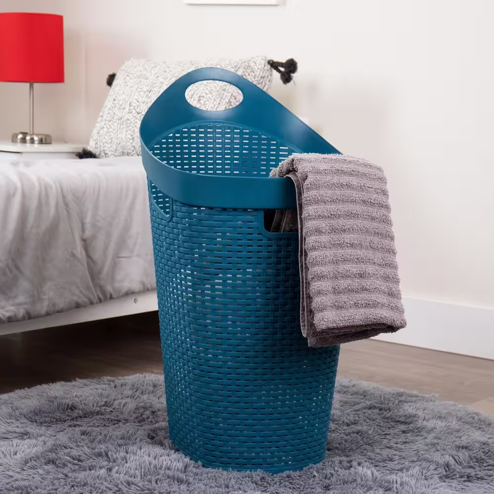 Mind Reader Basket Collection Mobile Laundry Hamper, 60 Liter (15kg/33 lbs.) Capacity Cut Out Handle, Castor Wheels, Blue