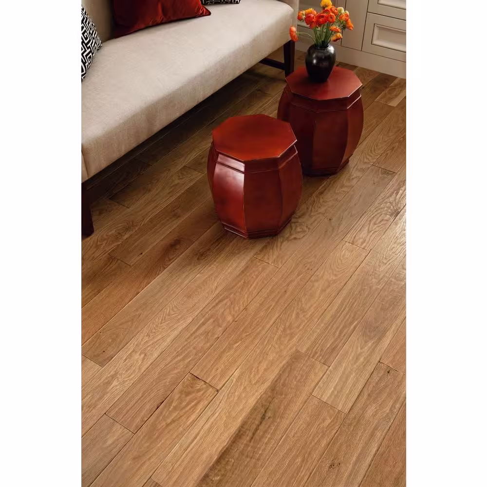 Bruce American Vintage Oak 3/8 in. T x 5 in. W Hand Scraped Natural Engineered Hardwood Flooring (25 sqft/case)