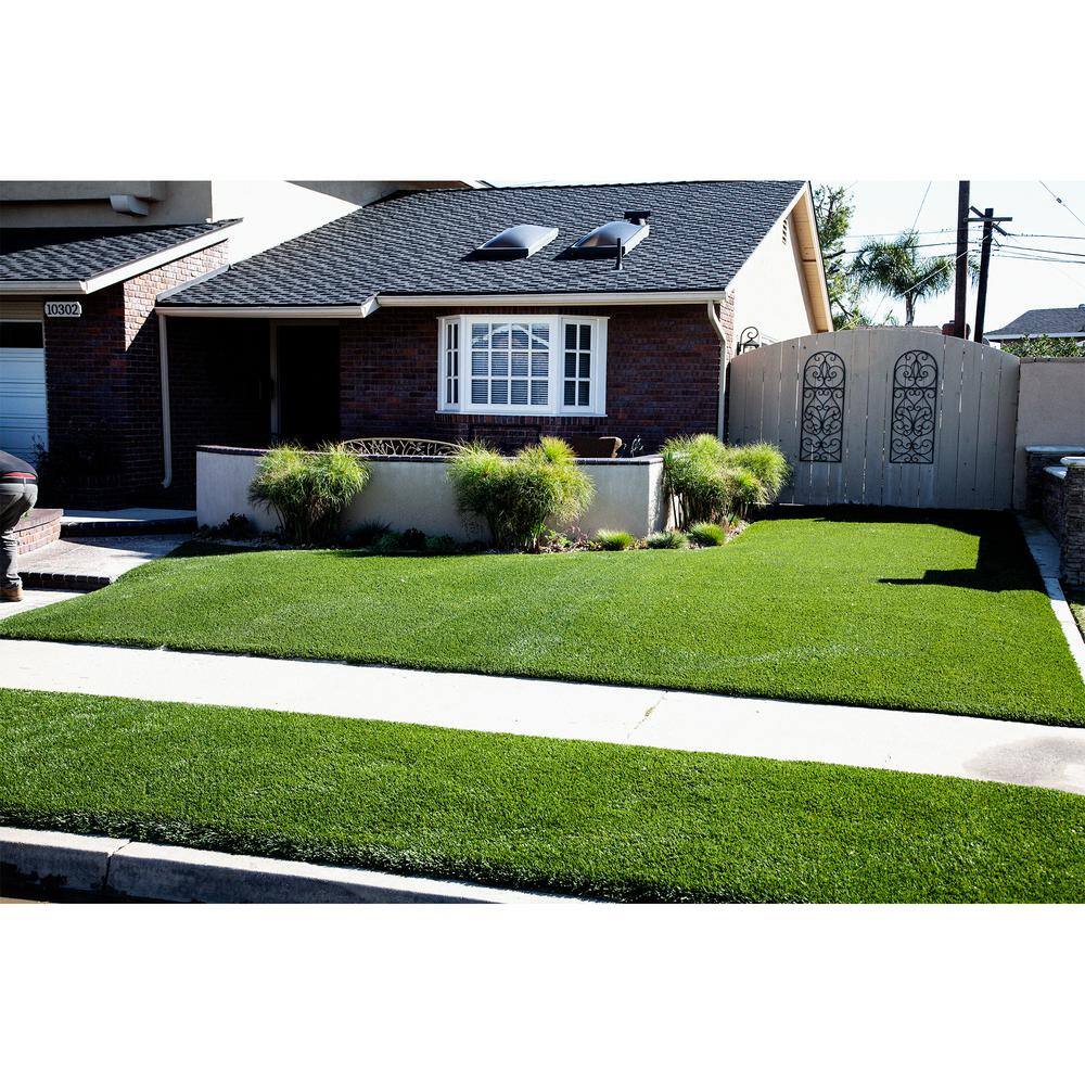 None 46 oz. Kentucky 15 ft. Wide x Cut to Length Field/Olive Green Artificial Grass