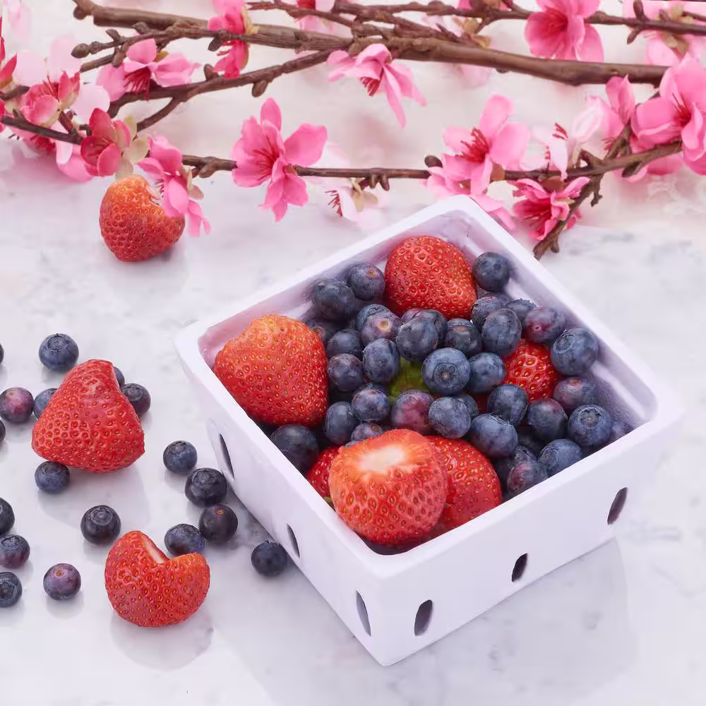 Old Dutch 2-3/4 in. H White Berry Basket