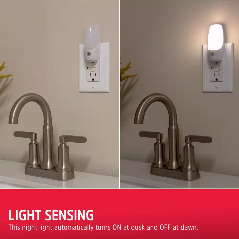 Energizer 0.5-Watt Automatic Light Sensing Plug In Integrated LED Night Light, 2-Pack