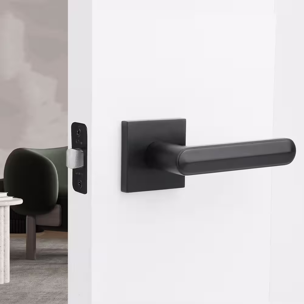 McBowery Beaux Matte Black Bed/Bath Modern Door Handle (Privacy-Right Hand)