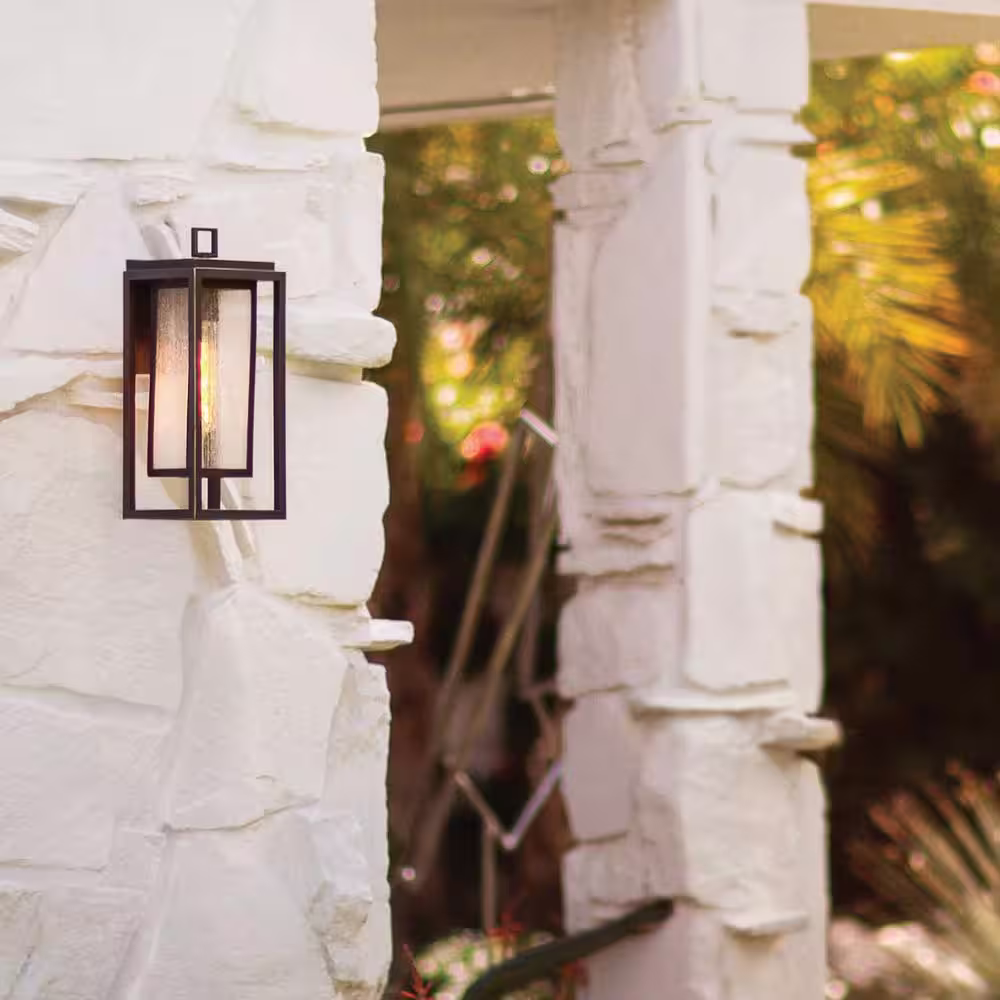 HINKLEY Hinkley Republic Medium Outdoor Wall Mount Lantern, Black