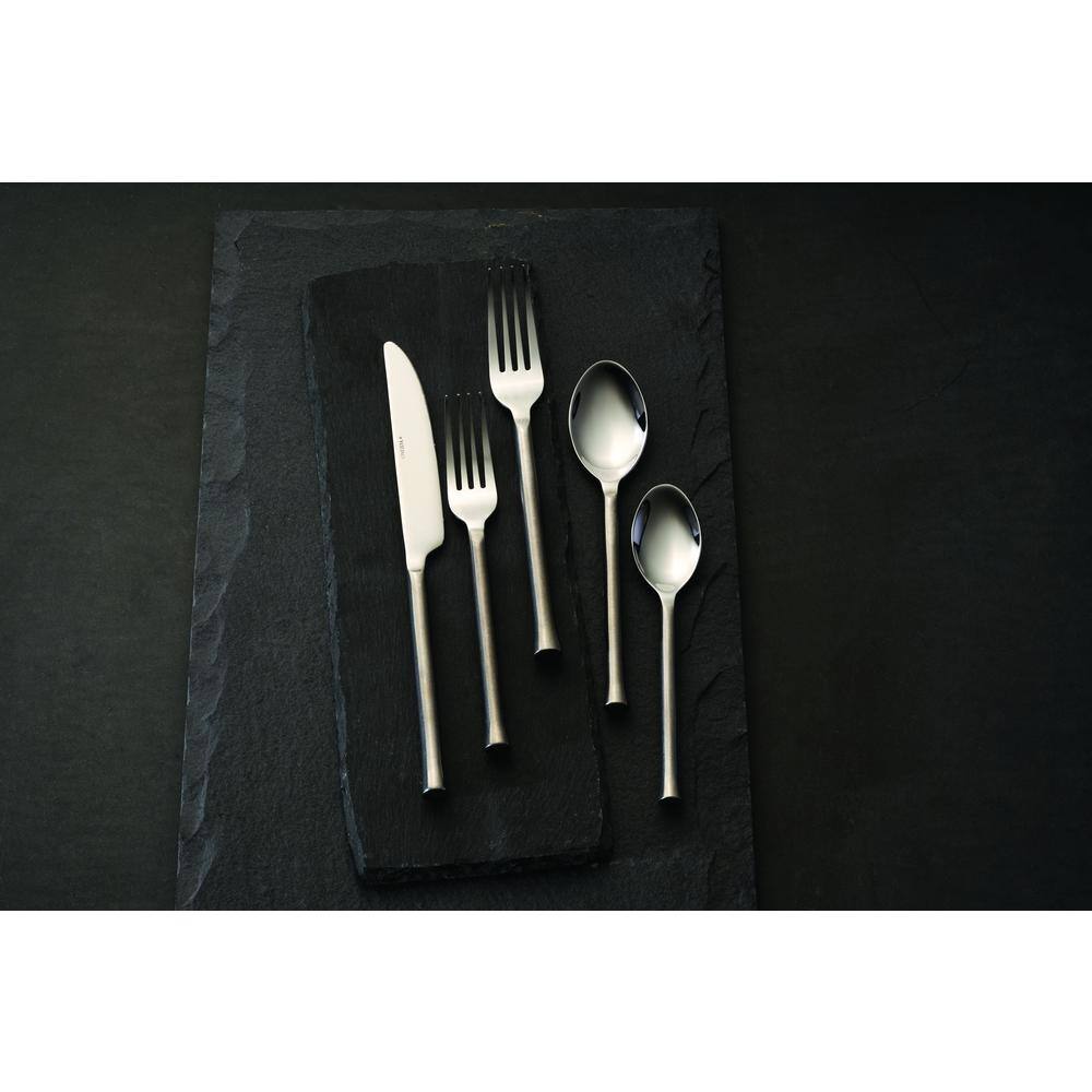 Oneida Wyatt 18/0 Stainless Steel Steak Knives (Set of 12)