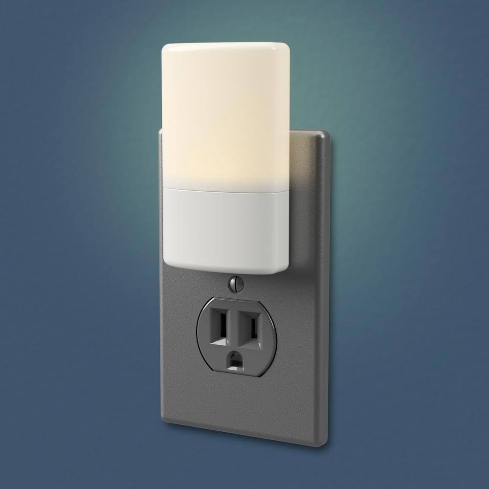Westek Madison Shade Automatic LED Night Light (2-Pack)