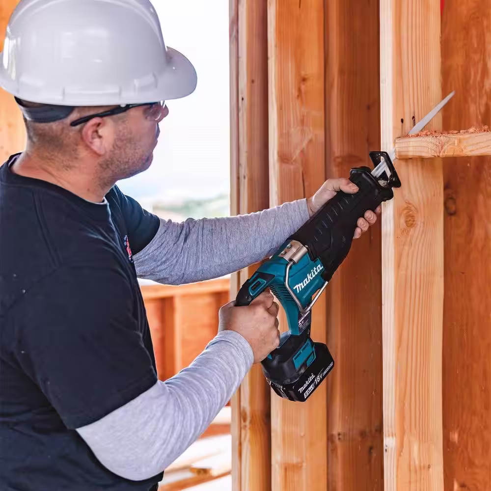 Makita 18V 5.0 Ah LXT Lithium-Ion Brushless Cordless Combo Kit (Hammer Drill/Impact Driver/Circ Saw/Recip Saw/Light)