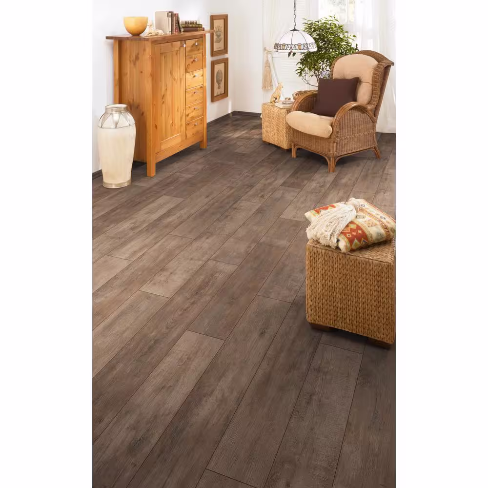 Krono Original Ancient Oak 12 mm T x 8 in. W Waterproof Laminate Wood Flooring (15.9 sqft/case)