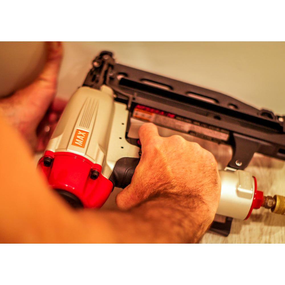 MAX 16-Gauge Straight Finish Nailer
