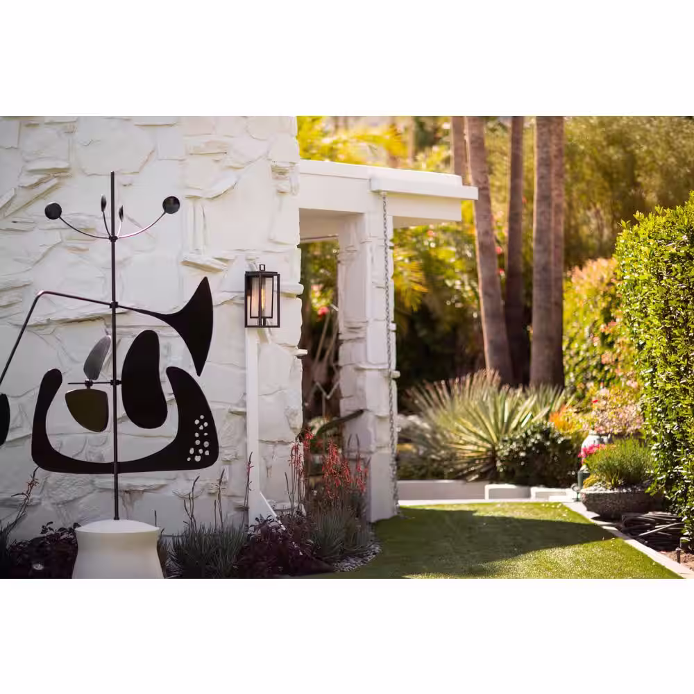 HINKLEY Hinkley Republic Large Outdoor Wall Mount Lantern, Black