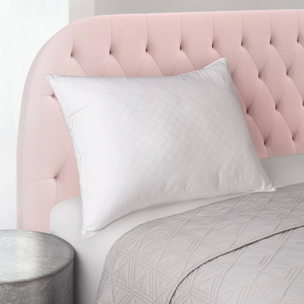 CosmoLiving by Cosmopolitan Diamond Luxe Bounce Back Down-Alternative Standard Pillow