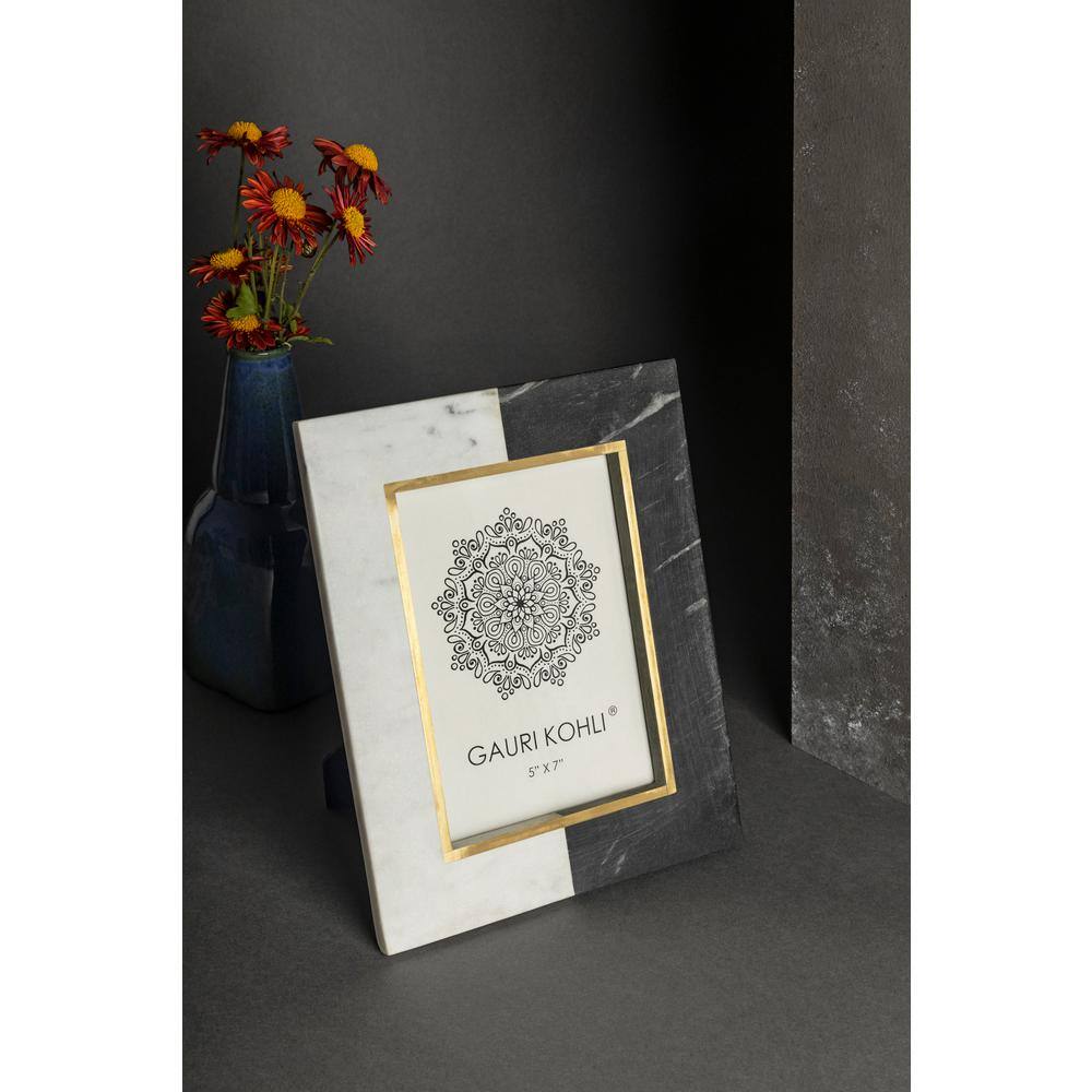 GAURI KOHLI 5 in. x 7 in. White and Black Bellissimo Marble Picture Frame