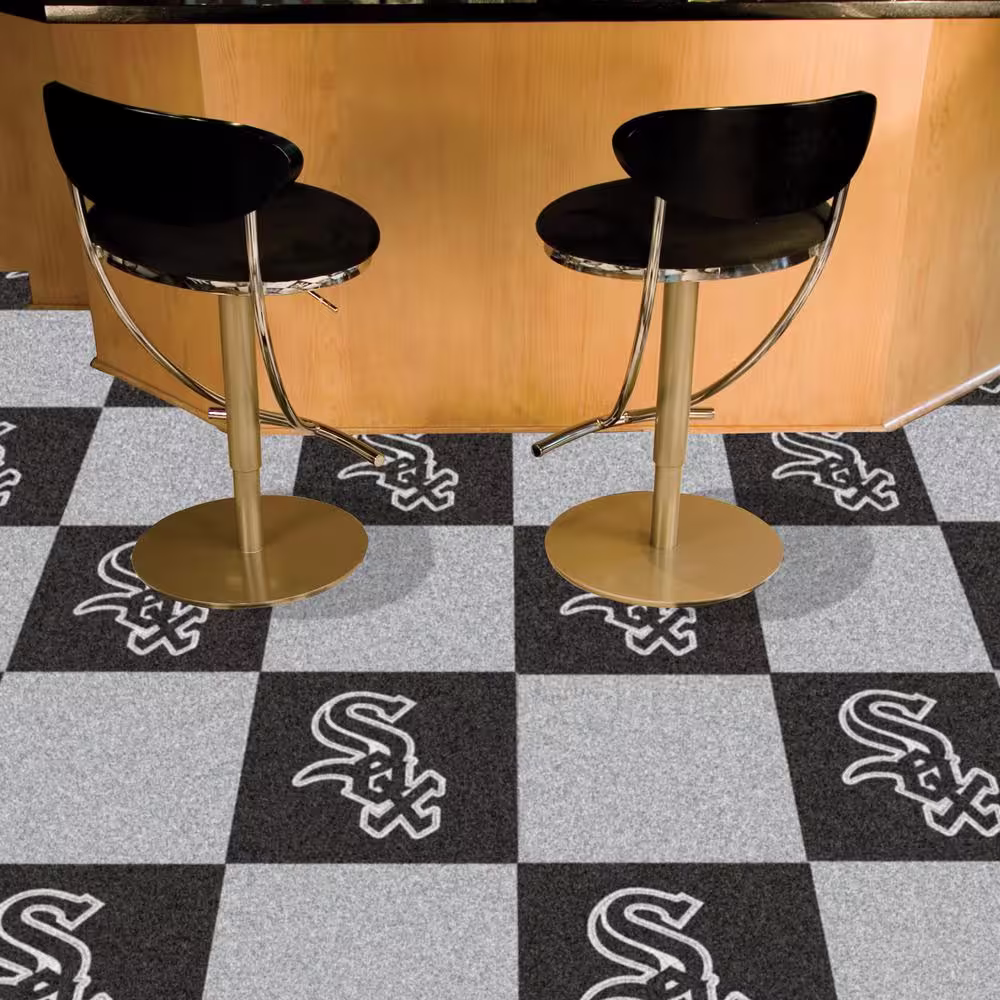 FANMATS Chicago White Black Residential 18 in. x 18 in. Peel and Stick Carpet Tile (20 Tiles/Case) 45 sq. ft.