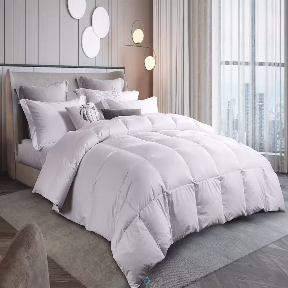 Martha Stewart Living 300 Thread Count Year Round Warmth White Down Comforter