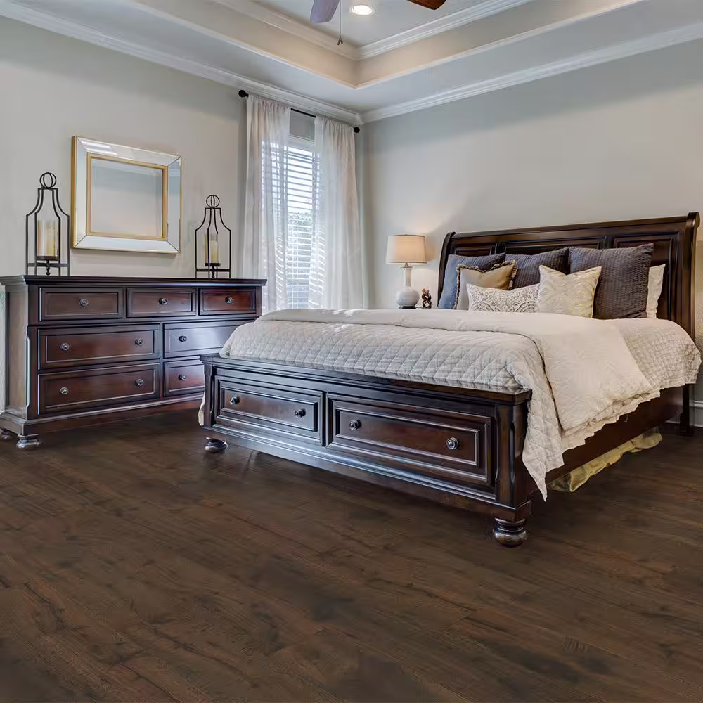 Selkirk Coastal Heron Oak 5/8 in. T x 7.5 in. W Wire Brushed Engineered Hardwood Flooring (31.1 sqft/case)