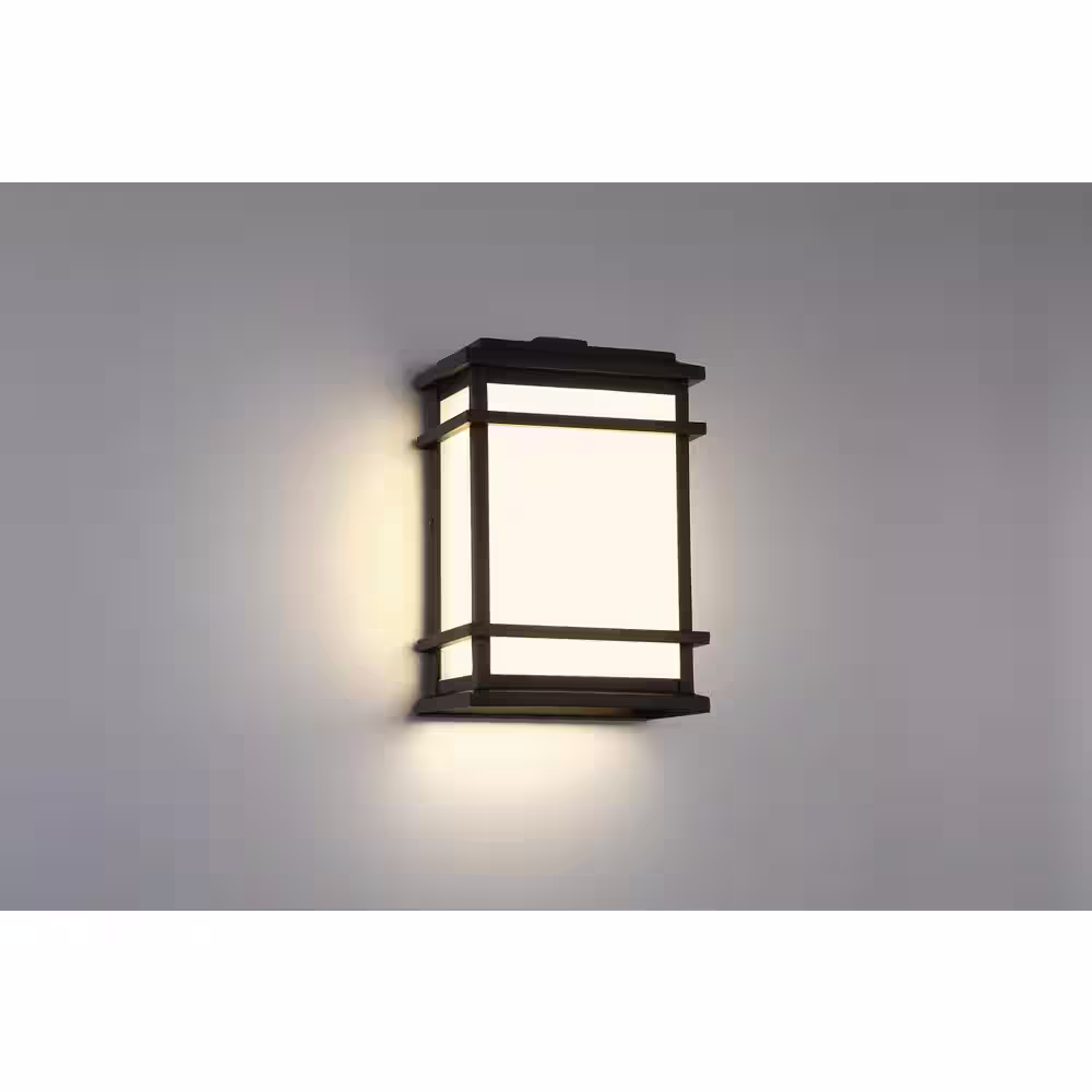 GLUCKSTEINELEMENTS Balmoral 1-Light Black Integrated LED Outdoor Wall Sconce