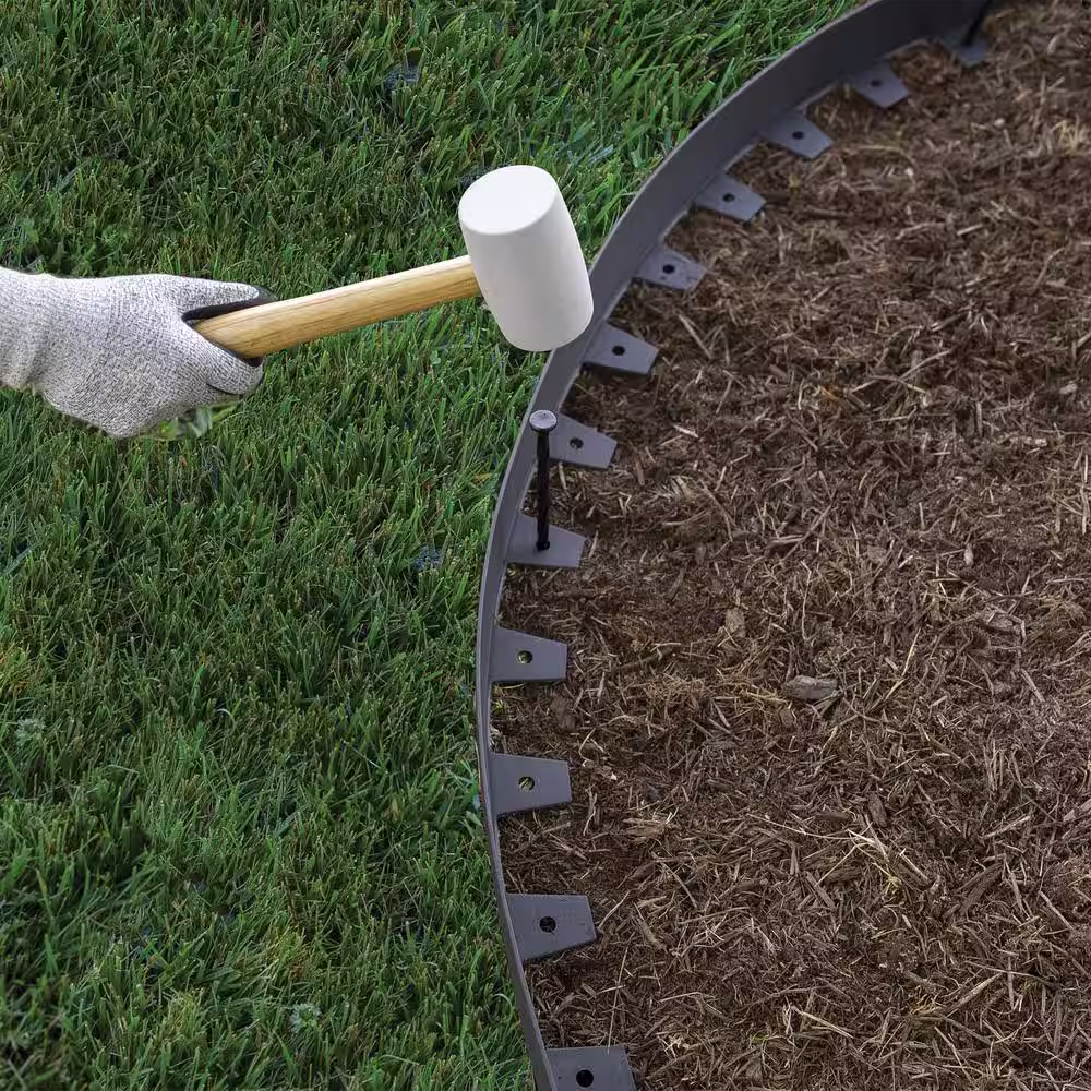 Vigoro 60 ft. x 2.5 in. Black Plastic No-Dig Edging Tall Wall