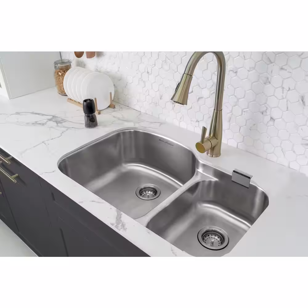Swiss Madison 33 in. L x 22 in. W Stainless Steel Undermount Kitchen Sink Grid