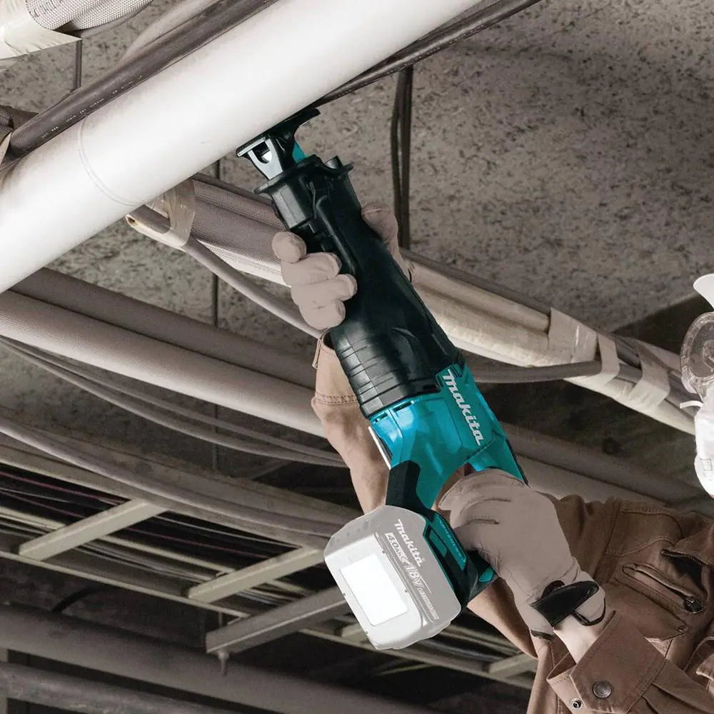 Makita 18V LXT Lithium-Ion Brushless Cordless Variable Speed Reciprocating Saw (Tool-Only)