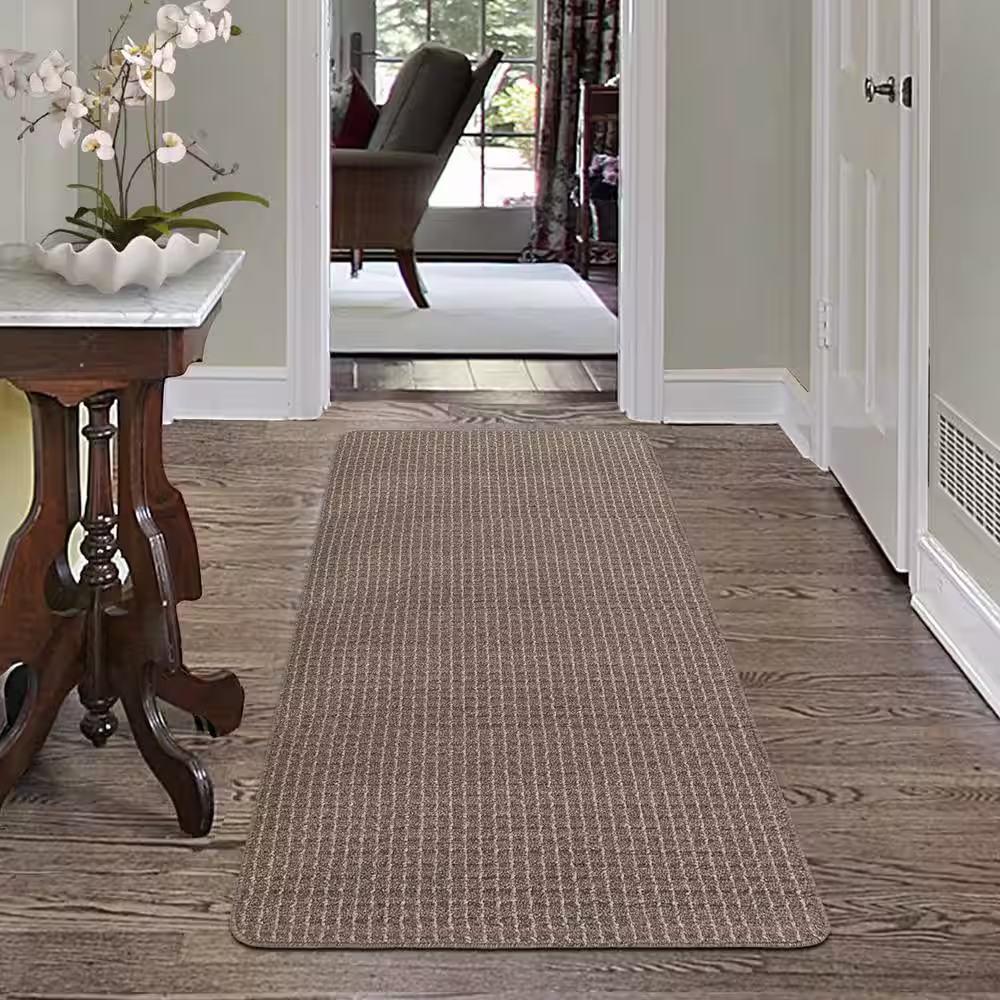 TrafficMaster Pindot Fog 2 ft. 6 in. x 4 ft. Accent Rug
