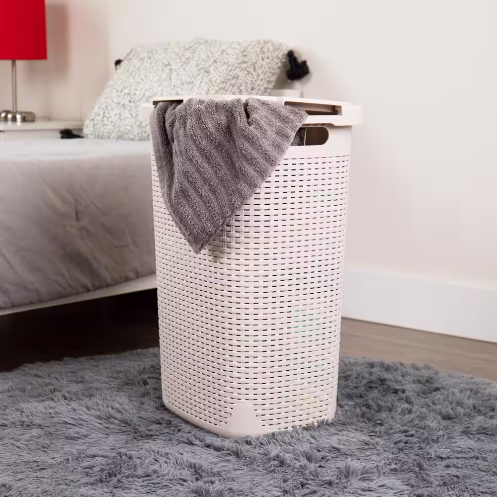 Mind Reader Basket Collection 60 Liter (15kg/33lbs) Capacity Laundry Hamper, Cut Out Handles, Attached Hinged Lid, Ivory