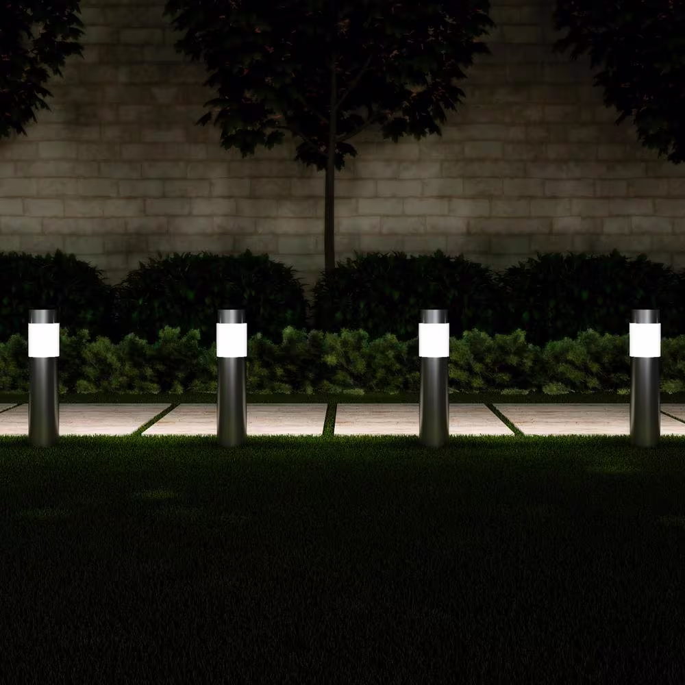 Pure Garden 15 in. Silver Outdoor Integrated LED Landscape Path Lights (6-Pack)