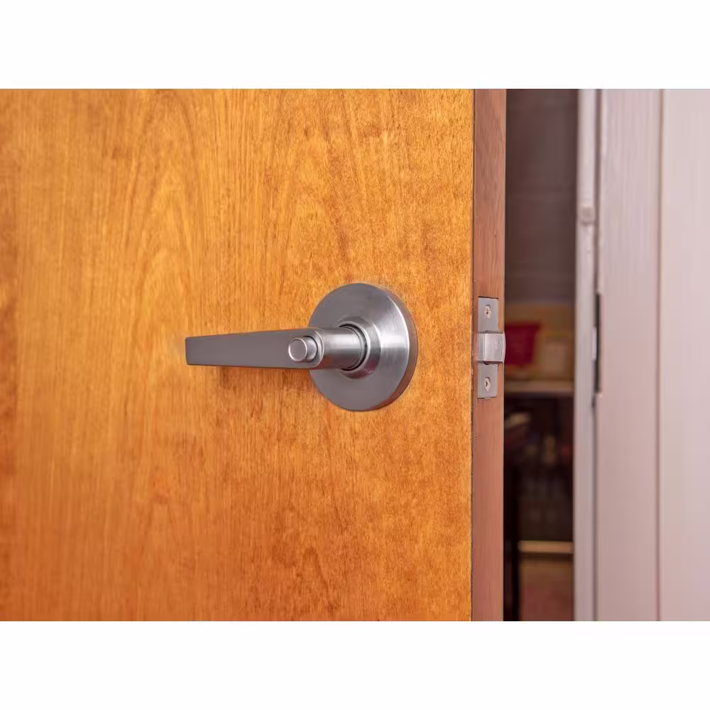 Global Door Controls GLC Series Brushed Chrome Grade 3 Commercial/Residential Privacy Door Handle with Lock