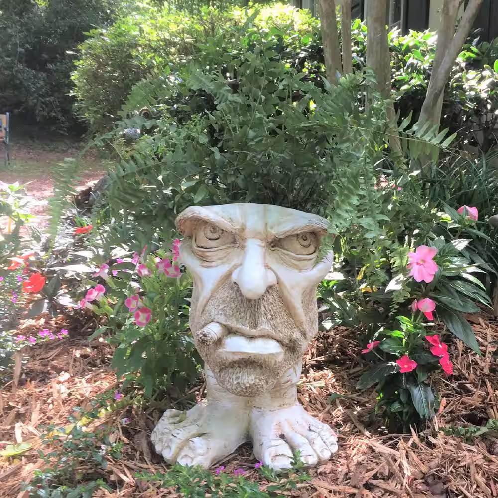 HOMESTYLES 13 in. Antique White Uncle Carmine the Muggly Statue Face Planter Holds 5 in. Pot