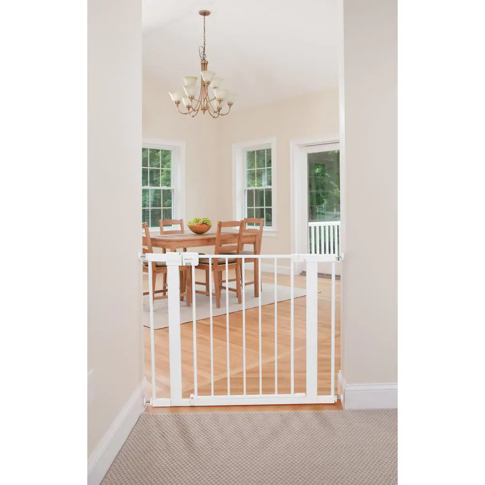 Safety 1st Easy Install 28 in. Walk Thru Gate
