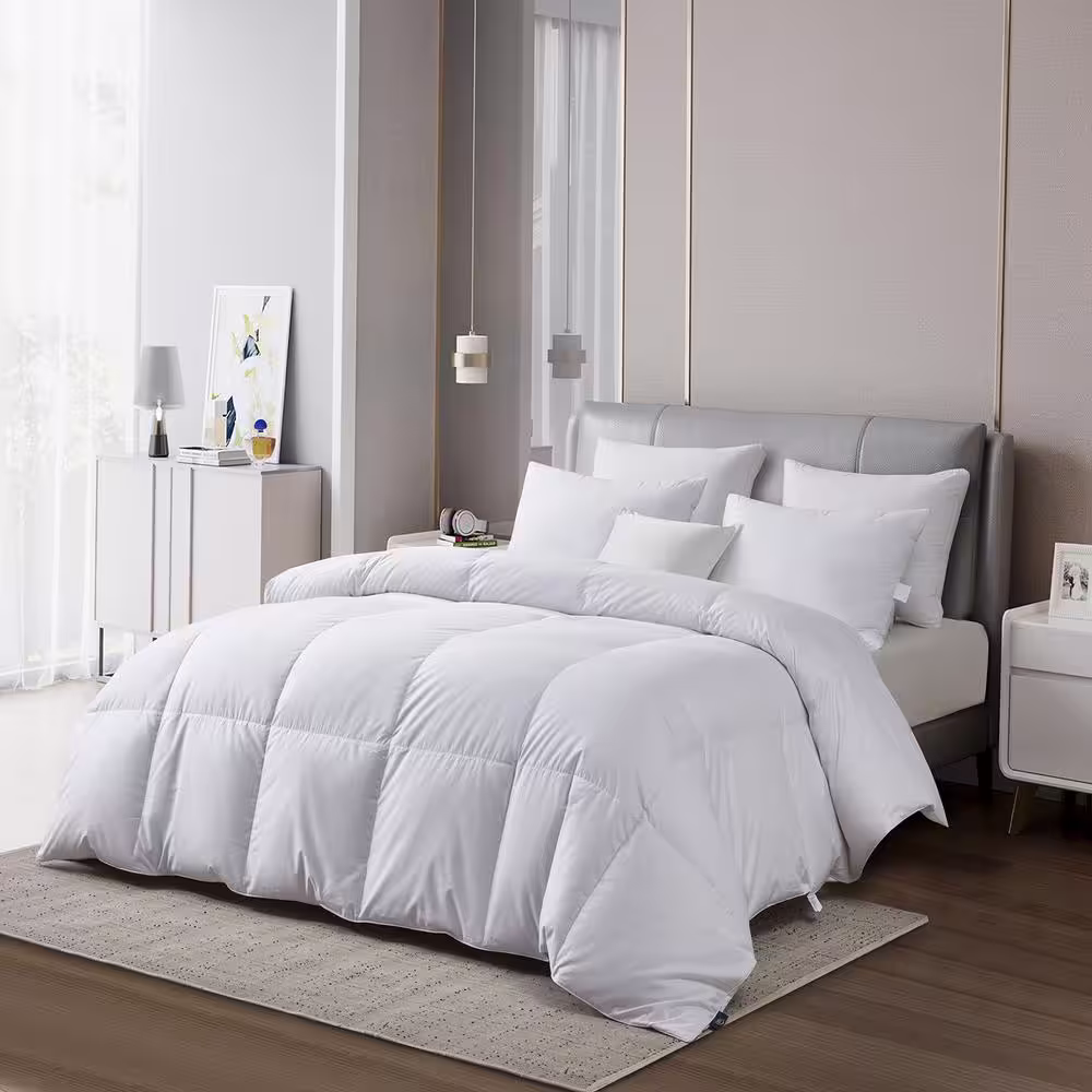 Serta 400-Threadcount Cotton Sateen European Goose Down All Seasons White King Comforter