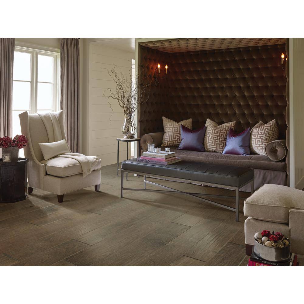 Shaw Canaveral Legacy Maple 3/8 in. T x 6.4 in. W Distressed Engineered Hardwood Flooring (30.5 sq. ft./case)
