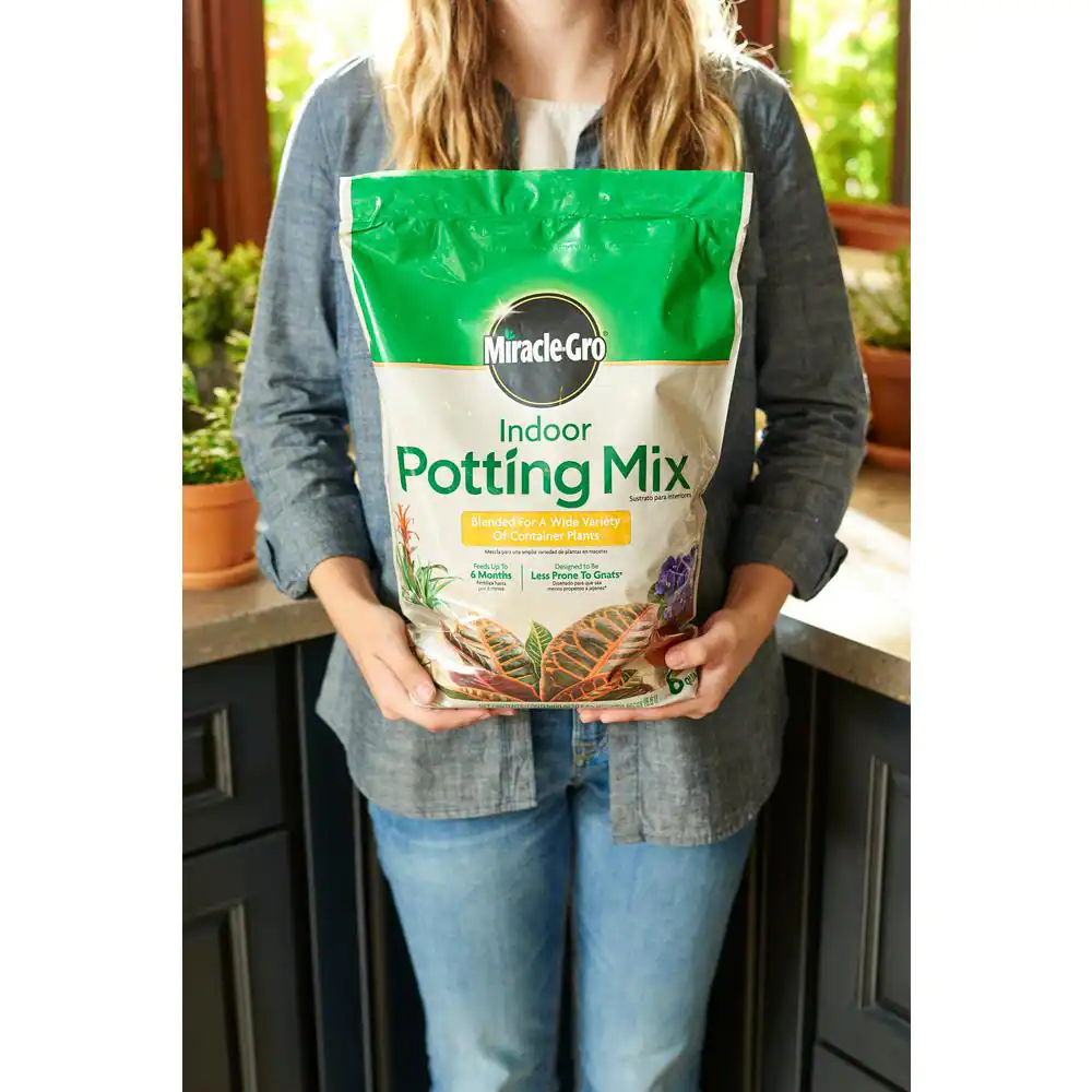 Miracle-Gro 6 qt. Indoor Potting Mix
