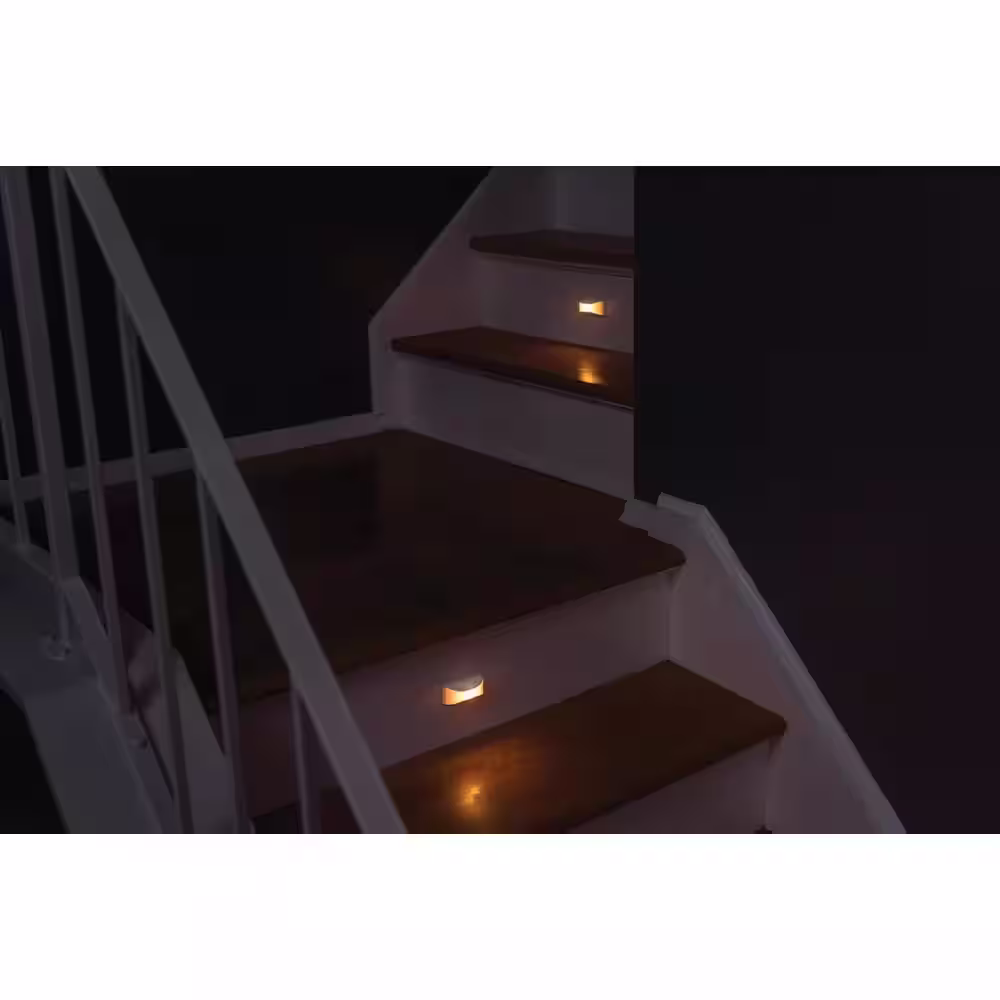 Mr Beams Indoor/ Outdoor Battery Powered Dusk to Dawn Amber Sleep Friendly Guide Lights, White (2-Pack)