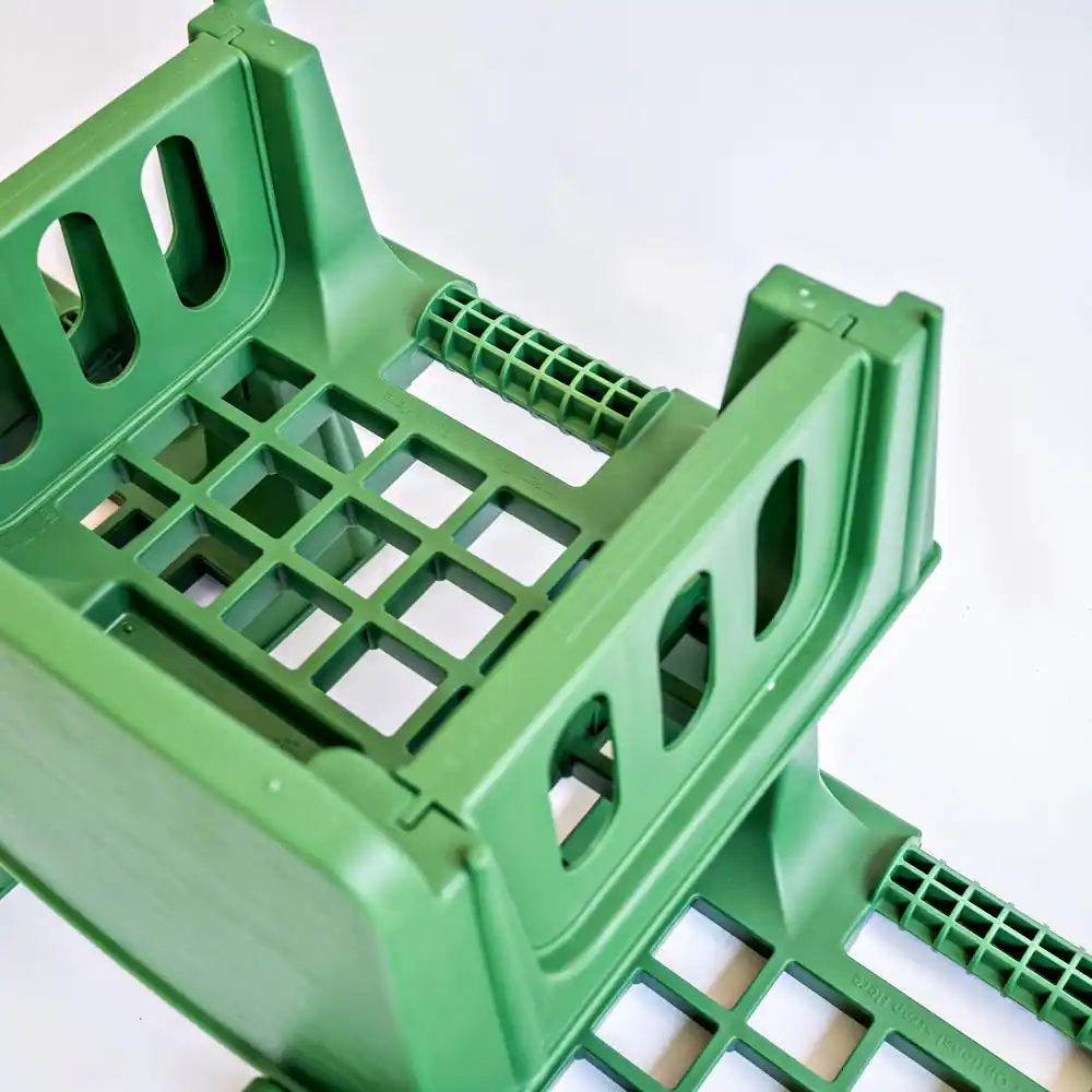 VARDEN P100 8 in. x 15.3 in. x 6 in. Green Plastic Retaining Wall Blocks (Box of 10)