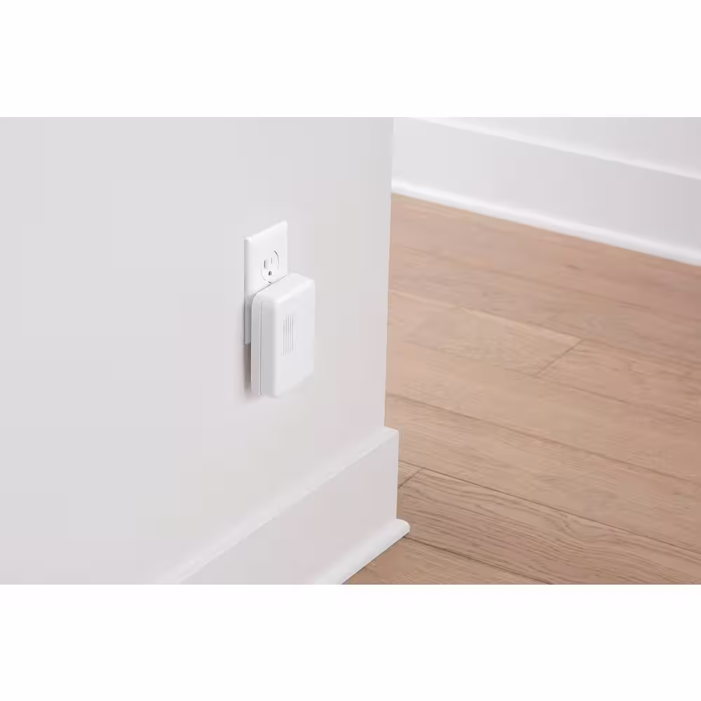 Hampton Bay Wireless Plug-In Door Bell Kit with 1-Push Button in White