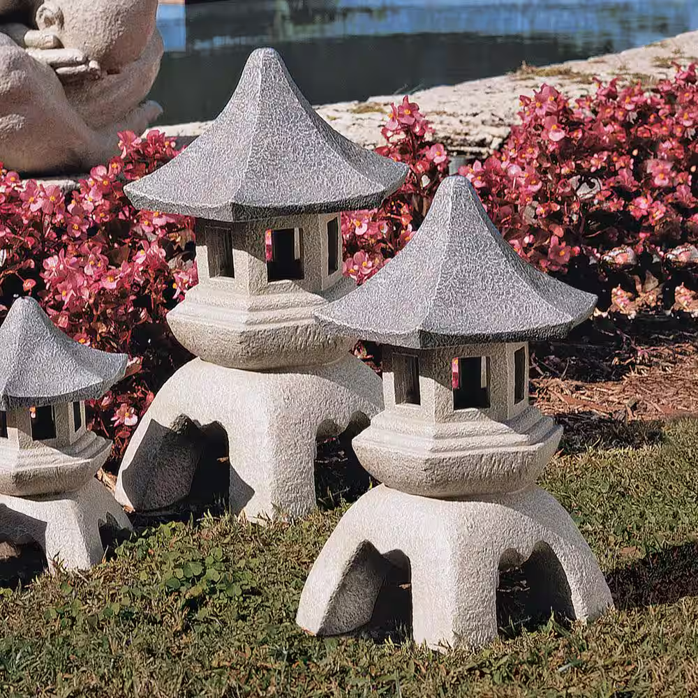 Design Toscano Asian Pagoda Large Statue Set (2-Piece)