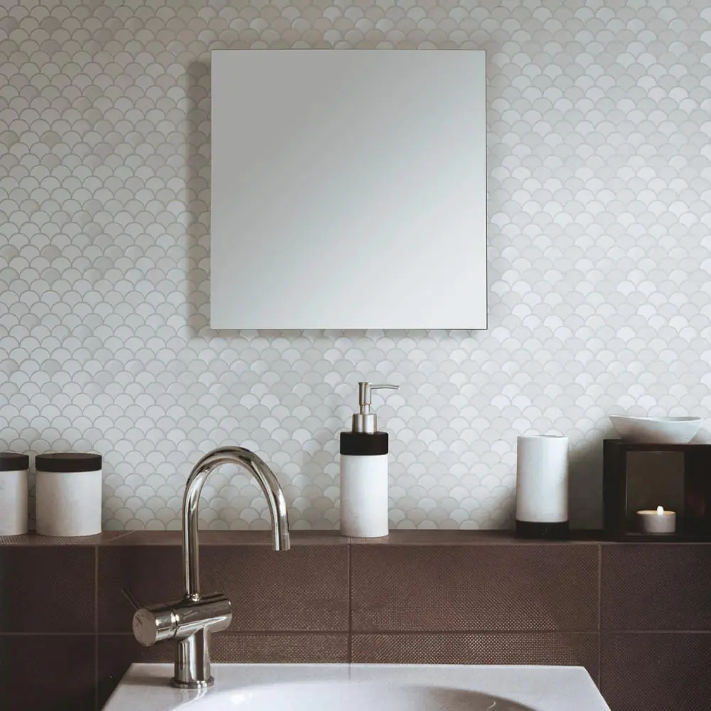 Merola Tile Expressions Scallop White 11-1/4 in. x 12 in. Glass Mosaic Tile (0.96 sq. ft./Each)