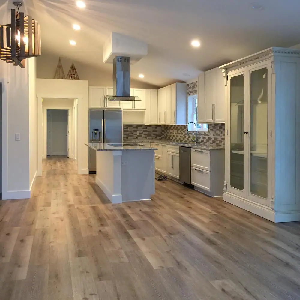 CALI VPC Aged Hickory Vinyl Plank (23.8 sq. ft./case)