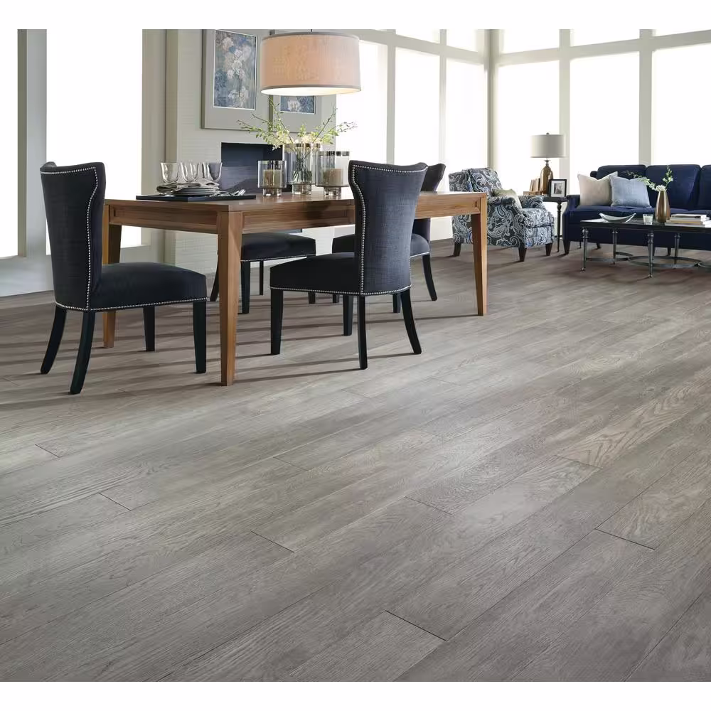 Shaw Quartz White Oak 3/8 in. T x 5 in. W Wire Brushed Engineered Hardwood Flooring (29.5 sqft/case)