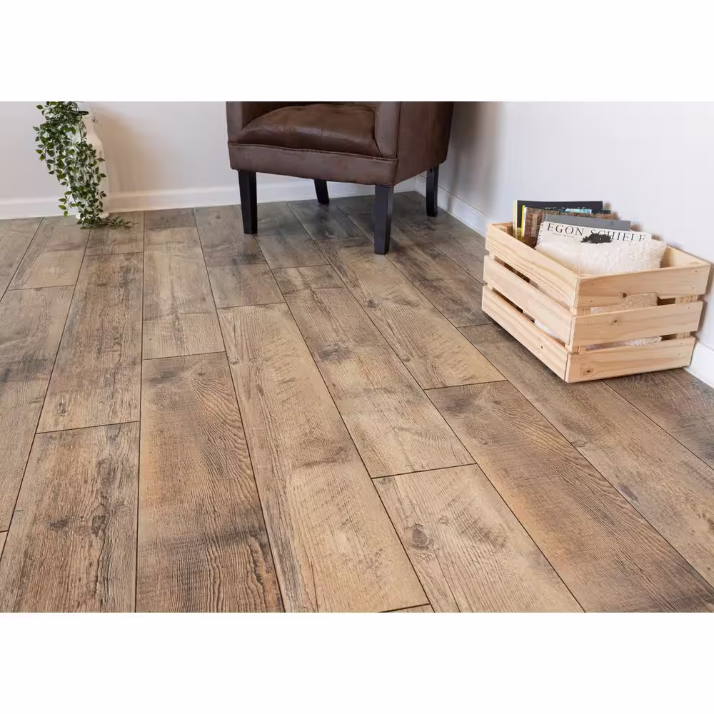 Krono Original Fair Locomotive Wood 12 mm T x 8 in. W Waterproof Laminate Wood Flooring (15.9 sqft/case)