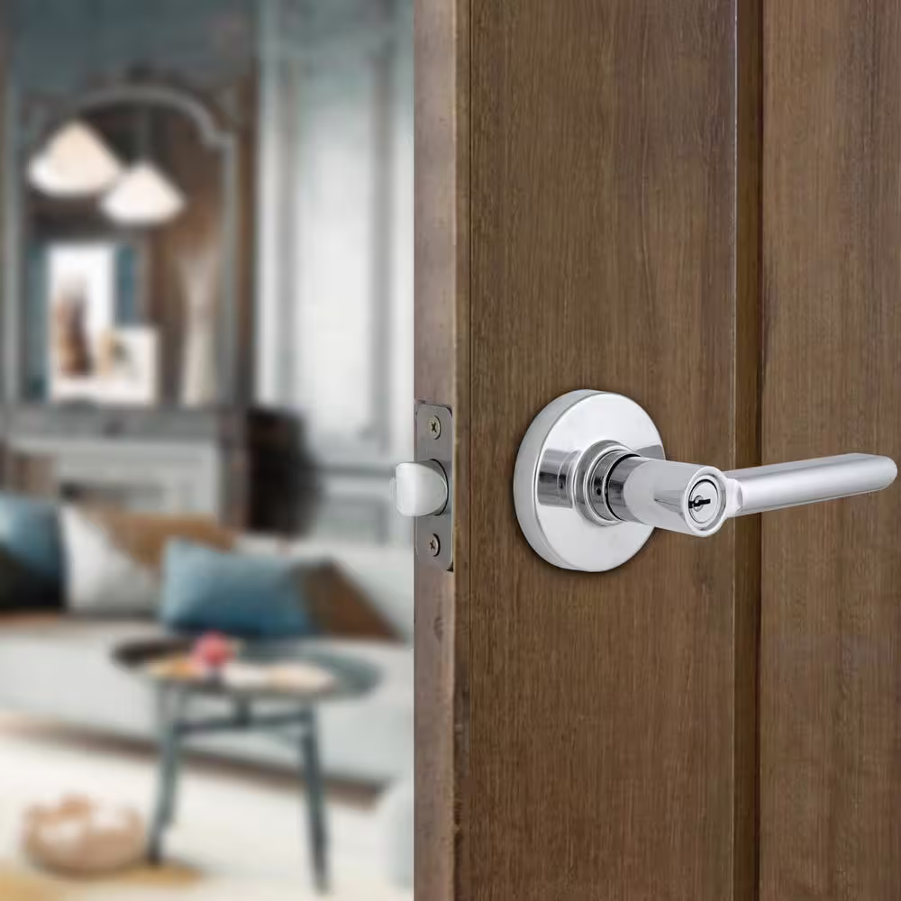 Defiant Tonbridge Bright Chrome Keyed Entry Door Handle with Round Rose