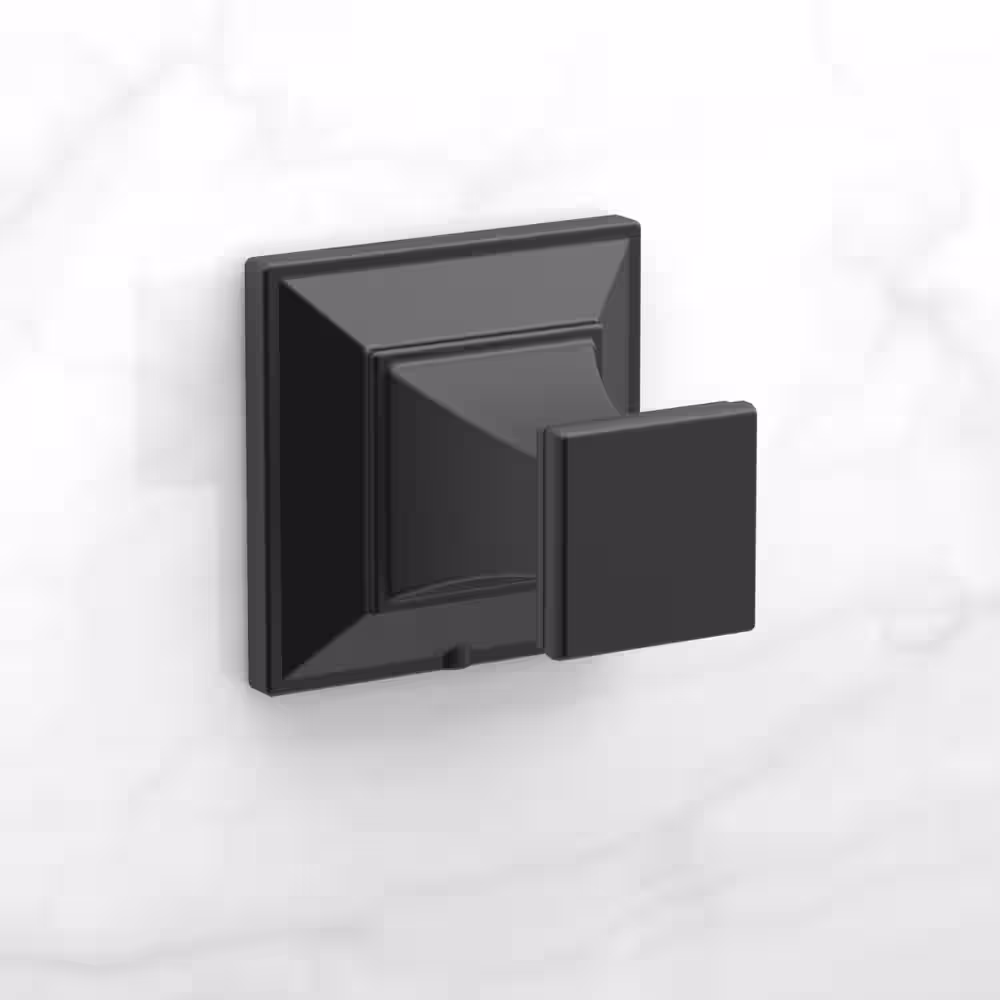 Glacier Bay Lorent Robe Hook in Matte Black