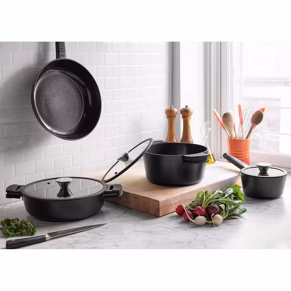 Zavor Noir 7-Piece Cast Aluminum Cookware Set in Black