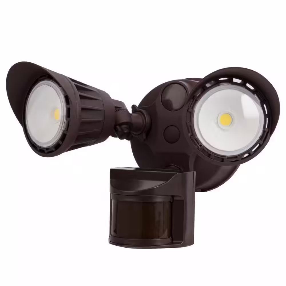 HALCO LIGHTING TECHNOLOGIES 20-Watt Bronze Motion Activated Outdoor Integrated LED Area Light with Dusk to Dawn 5000K Daylight