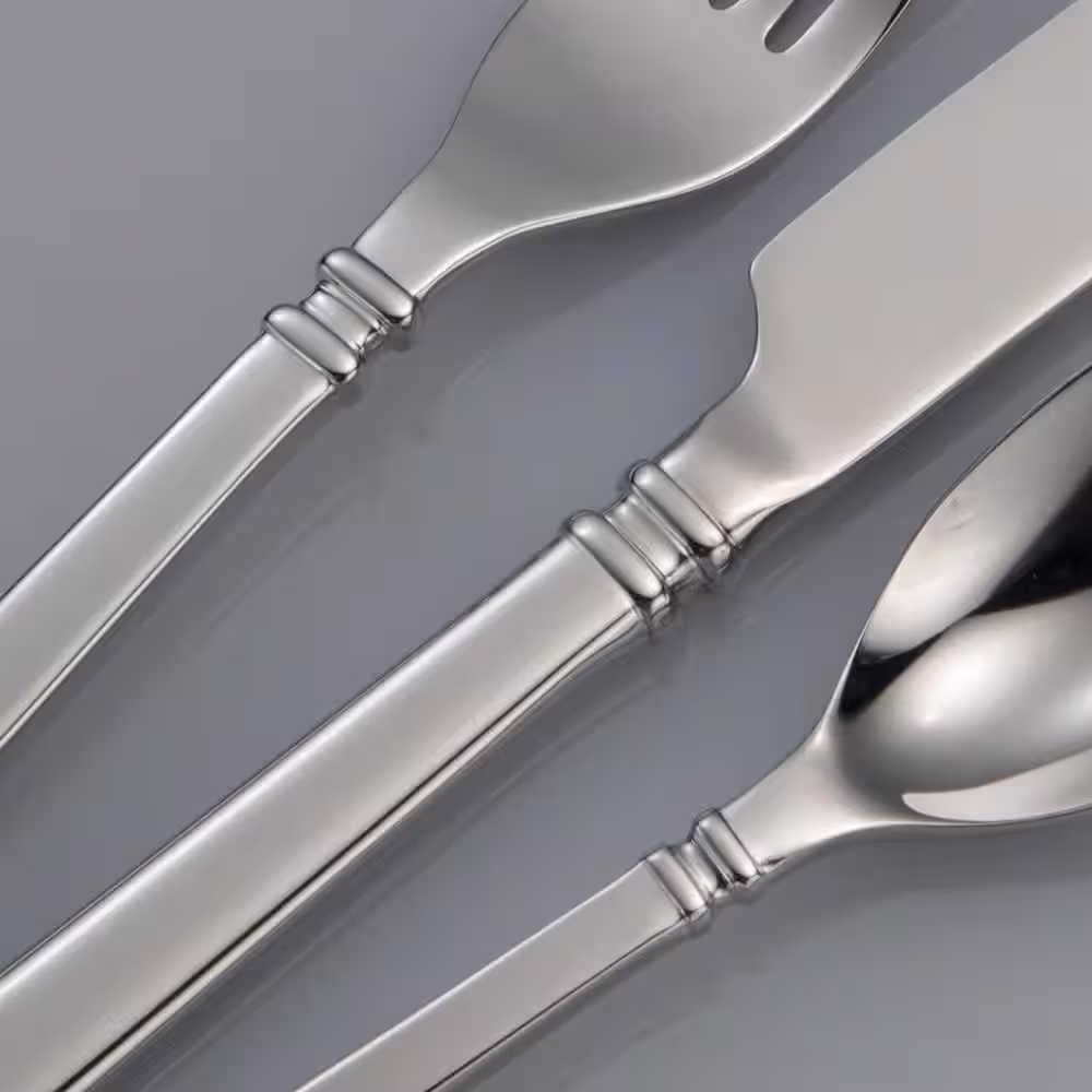 Oneida Shaker 18/0 Stainless Steel Dinner Knives (Set of 12)