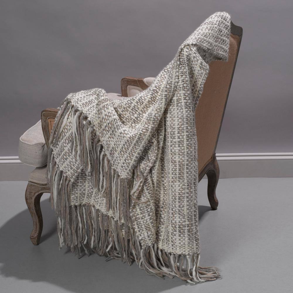Couture Dreams Cozi Grey Knit Chunky Throw