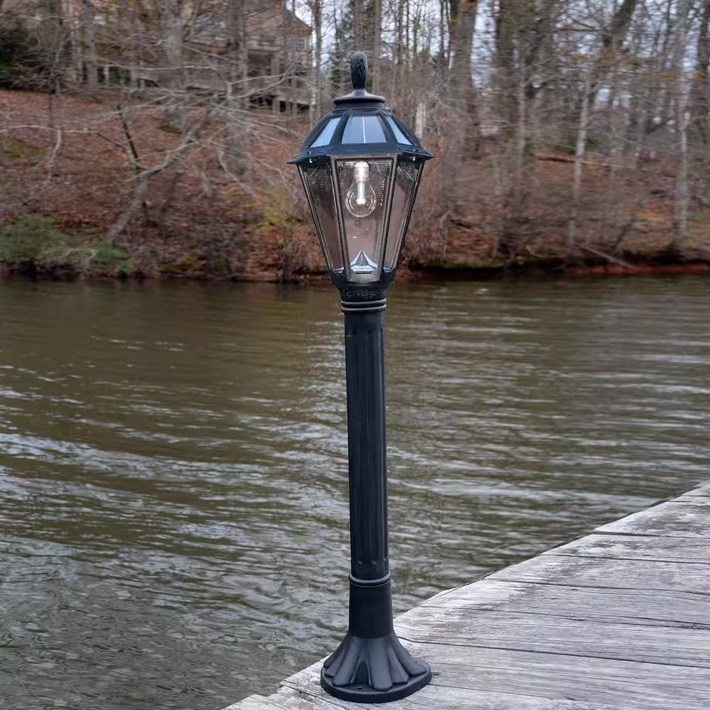 GAMA SONIC Polaris Solar Medium 1-Light Black Resin LED Outdoor Post Light and Bollard Lamp Post with Warm-White GS LED Bulb