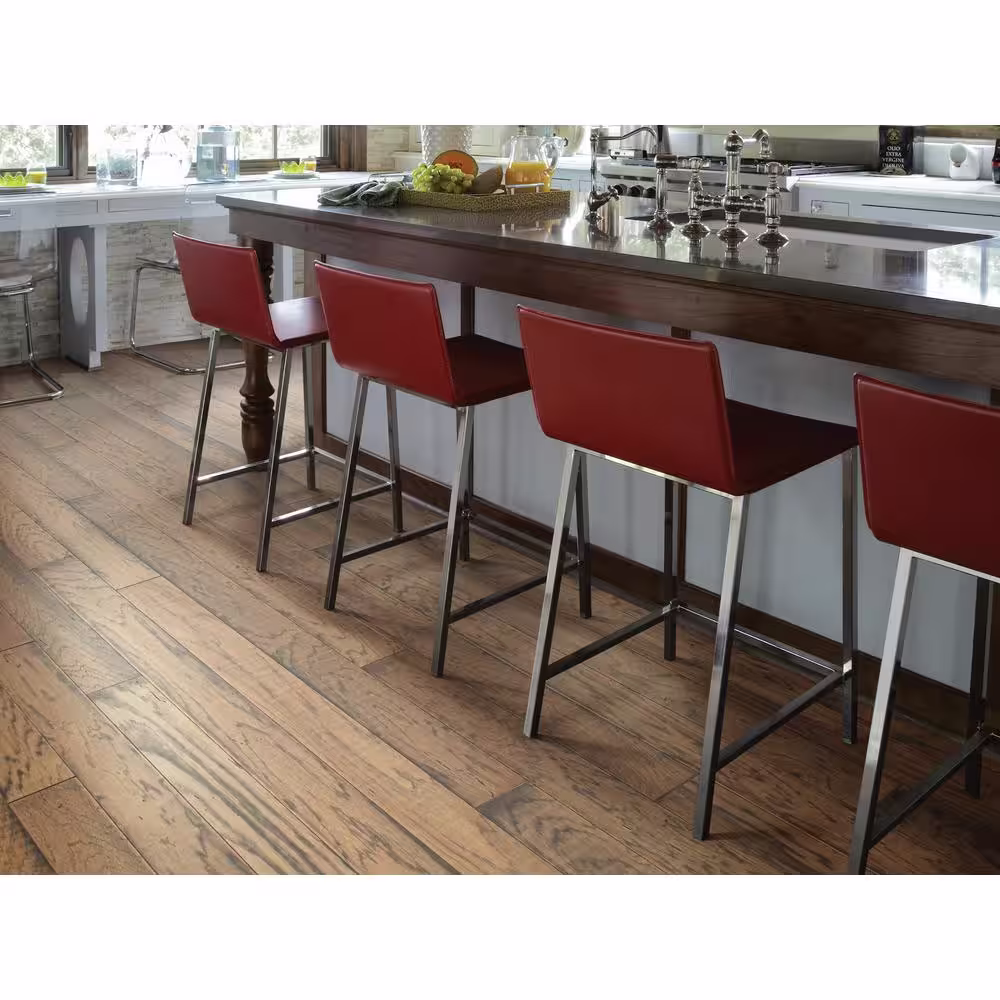 Shaw Greenville Journey Hickory 3/8 in. T x 5 in. W Distressed Engineered Hardwood Flooring (23.7 sqft/case)