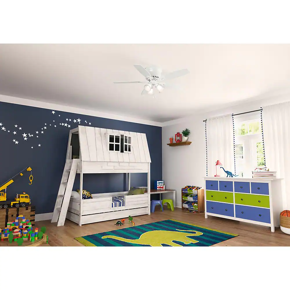 Hunter Oakhurst II 52 in. Low Profile LED Indoor Fresh White Ceiling Fan with Light Kit